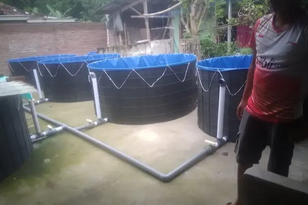 pemasangan kolam bulat di kediri